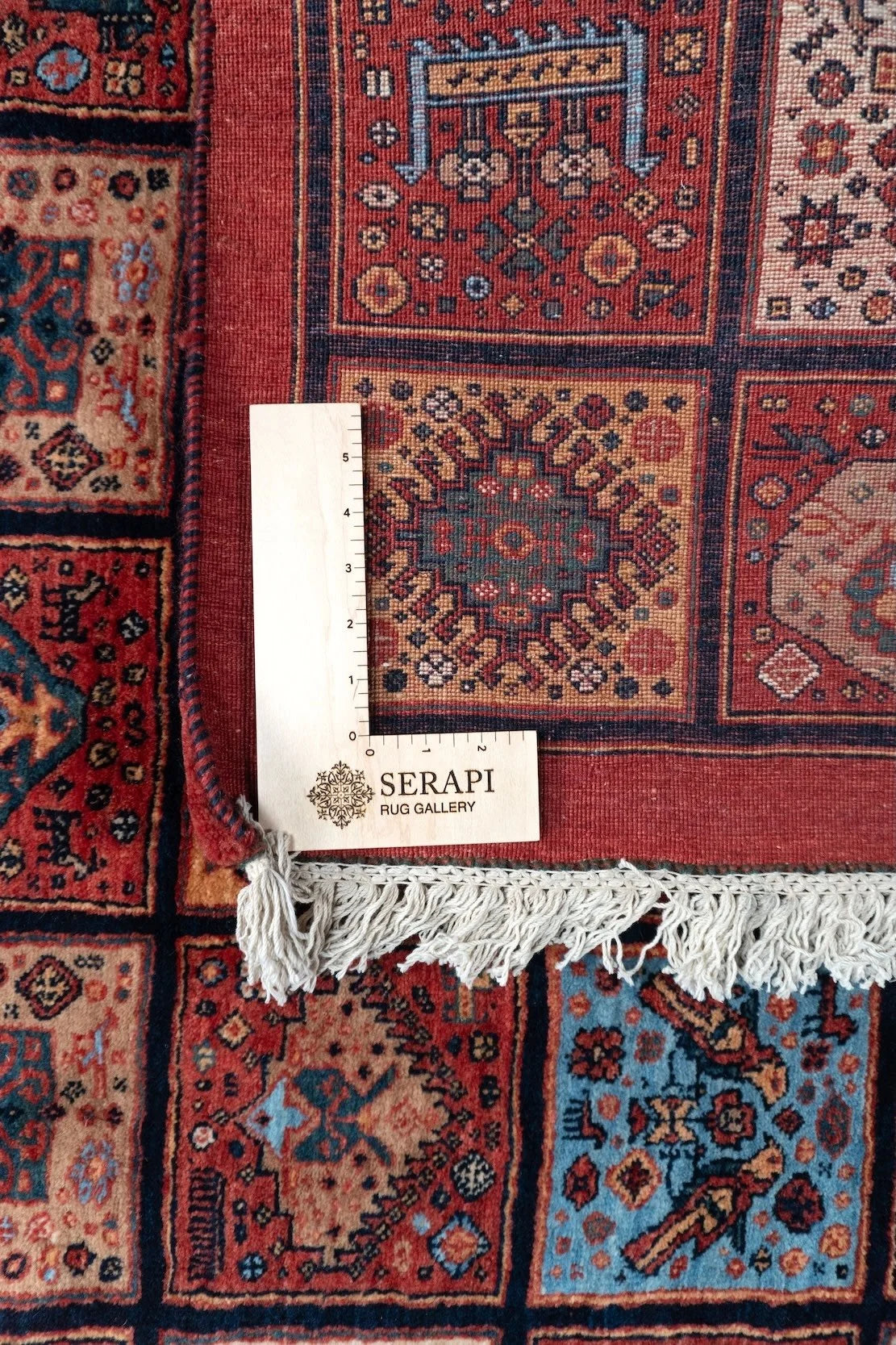 4'9"x6'4" Qashqaii, Tribal