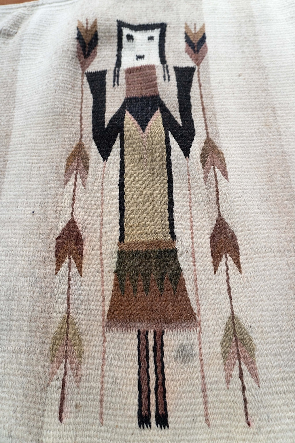 2'×3'4" Navajo, Antique