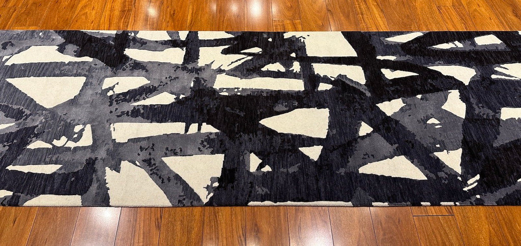 2'9"x10' Meras, Modern