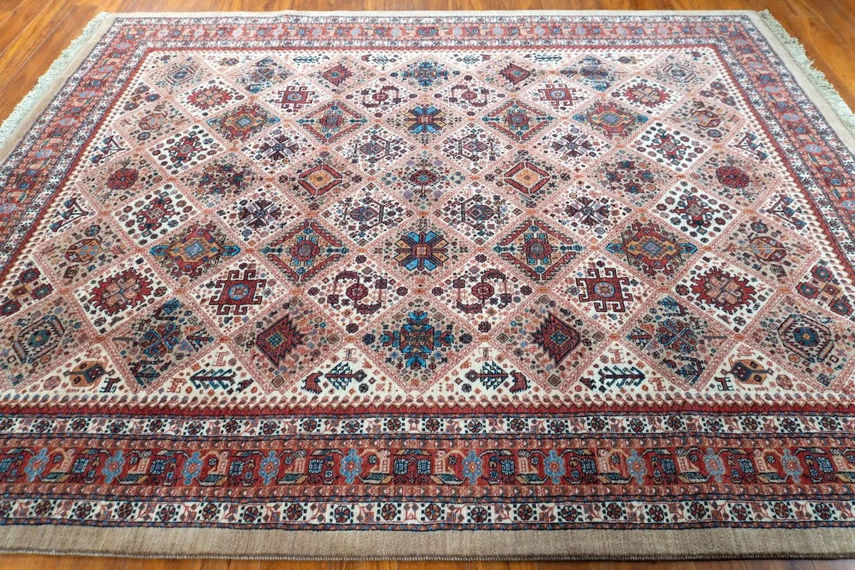 7'10"x10'3" Qashqaii, Tribal