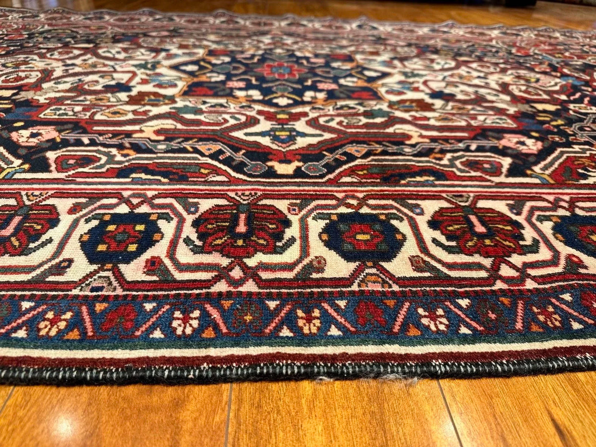 5'3"x8'3" Bakhtiari, Antique