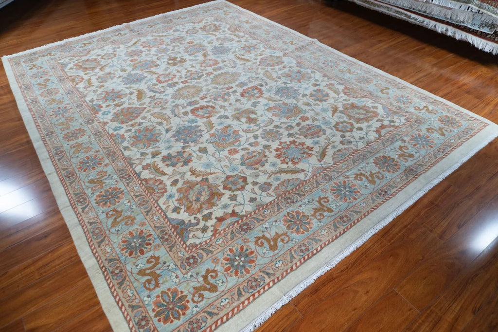 8'11"x11'9" Sultanabad, Classic