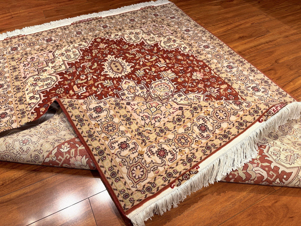 4'10"x6'9" Tabriz, Classic